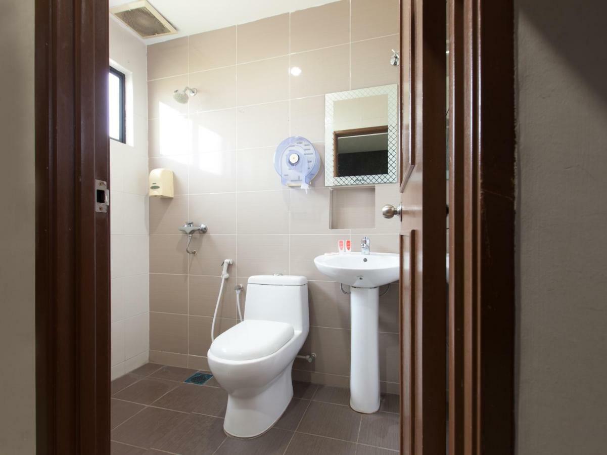 OYO 1163 Hotel Pulai Ipoh Bagian luar foto